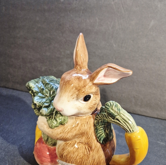 FITZ FLOYD Garden Rabbit Vegetable Teapot Omnibus  New Open Box - Picture 3 of 10